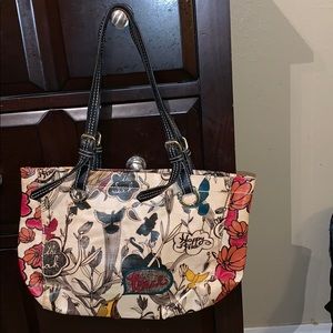 A sakroots purse